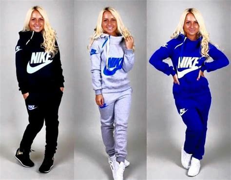 nike sweat suit for women